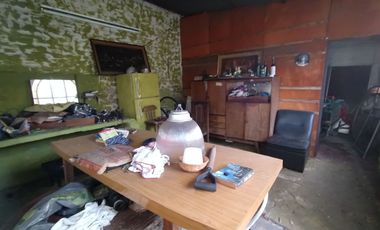 Castelar Sur - Venta - Casa + Depto en planta alta