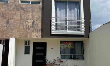 casa en Renta, excelente ubicación y amplio terreno