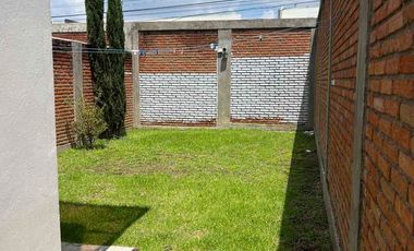 casa en Renta, excelente ubicación y amplio terreno