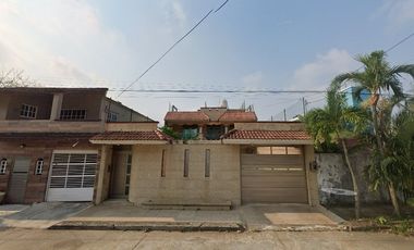 Casa En Venta En Esfuerzos De Los Hermanos Del Trabajo, Coatzacoalcos, Ver. GD3