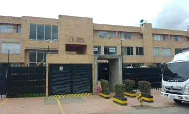 EXCELENTE CASA EN CONJUNTO CERRADO