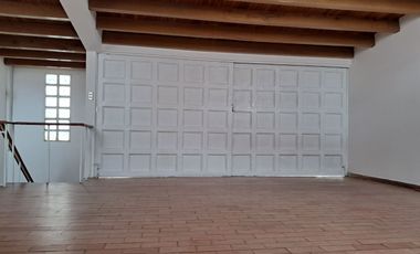 Casa en venta con doble frente, La María; Tunja.