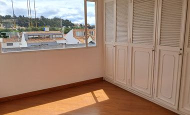 Casa en venta con doble frente, La María; Tunja.