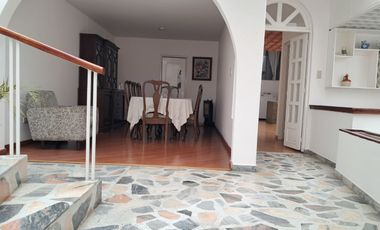 Casa en venta con doble frente, La María; Tunja.
