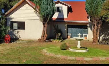 Parcela 1.7 ha con casa 6 Dormitorios