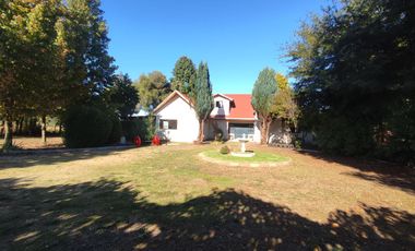 Parcela 1.7 ha con casa 6 Dormitorios
