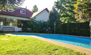 Parcela 1.7 ha con casa 6 Dormitorios