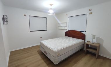 Parcela 1.7 ha con casa 6 Dormitorios