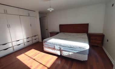 Parcela 1.7 ha con casa 6 Dormitorios