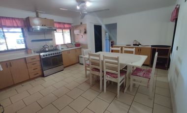 Parcela 1.7 ha con casa 6 Dormitorios