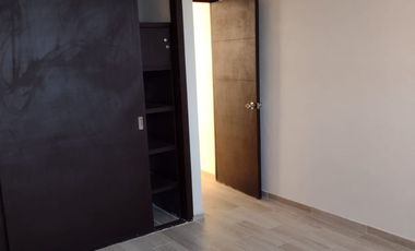 Rento amplia casa dentro de conjunto cerrado en Col.  Xonaca 3 recamaras 1.5 baños cochera 2 autos $9500