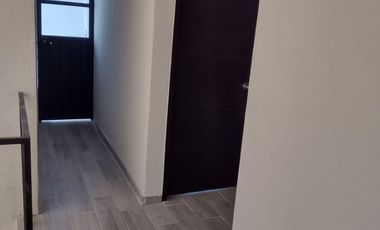Rento amplia casa dentro de conjunto cerrado en Col.  Xonaca 3 recamaras 1.5 baños cochera 2 autos $9500