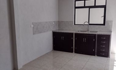 Rento amplia casa dentro de conjunto cerrado en Col.  Xonaca 3 recamaras 1.5 baños cochera 2 autos $9500