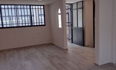 Rento amplia casa dentro de conjunto cerrado en Col.  Xonaca 3 recamaras 1.5 baños cochera 2 autos $9500