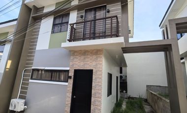 Minglanilla Highlands 4BR Duplex 114sqm 2-car Furnished Abuno