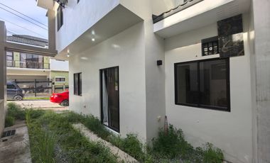 Minglanilla Highlands 4BR Duplex 114sqm 2-car Furnished Abuno