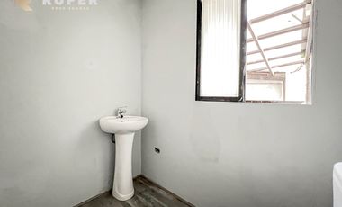 ARRIENDA CASA COMERCIAL DE 3 PISOS EN 7 NORTE – LOS ORIENTES