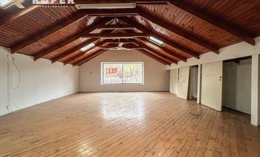 ARRIENDA CASA COMERCIAL DE 3 PISOS EN 7 NORTE – LOS ORIENTES