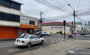 LOCAL EN RENTA POR EL MERCADO 25 DE JUNIO