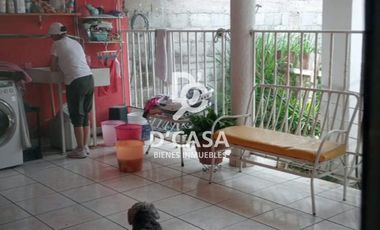 SE VENDE CASA EN COLONIA EL PUENTE
