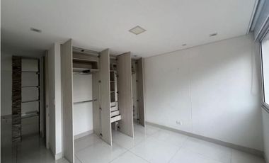 SE VENDE APARTAMENTO EN EL POBLADO, CASTROPOL