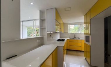 SE VENDE APARTAMENTO EN EL POBLADO, CASTROPOL