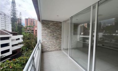 SE VENDE APARTAMENTO EN EL POBLADO, CASTROPOL