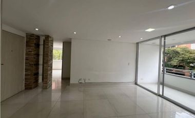 SE VENDE APARTAMENTO EN EL POBLADO, CASTROPOL