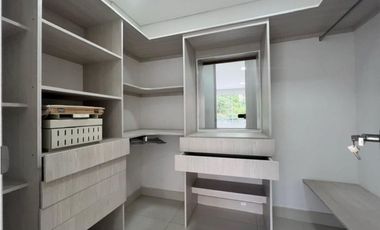 SE VENDE APARTAMENTO EN EL POBLADO, CASTROPOL