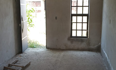 SE VENDE CASA CON CONSTRUCCIÓN EN OBRA NEGRA EN SAN ISIDRO ITZICUARO