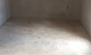 SE VENDE CASA CON CONSTRUCCIÓN EN OBRA NEGRA EN SAN ISIDRO ITZICUARO