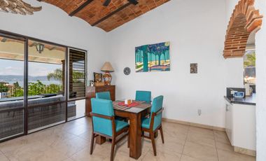 Espectacular residencia en Raquet Club