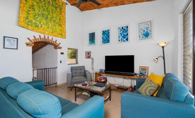 Espectacular residencia en Raquet Club