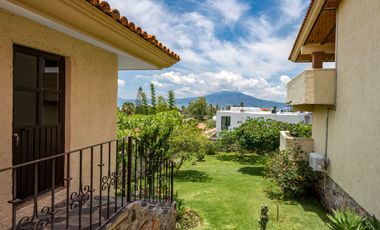 Espectacular residencia en Raquet Club