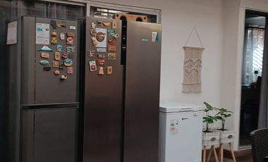 Se vende casa hermosa de 2 pisos, remodelada, cómoda y bien ubicada, Santiago Humberstone 286