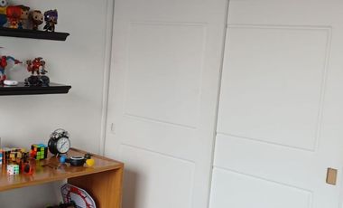 Se vende casa hermosa de 2 pisos, remodelada, cómoda y bien ubicada, Santiago Humberstone 286