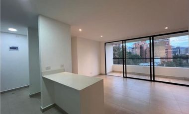 SE VENDE APARTAMENTO EN EL POBLADO, CASTROPOL