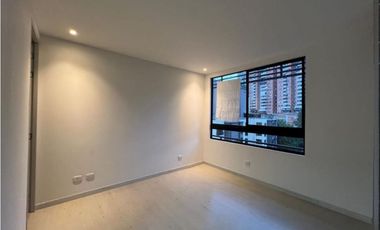 SE VENDE APARTAMENTO EN EL POBLADO, CASTROPOL