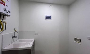 SE VENDE APARTAMENTO EN EL POBLADO, CASTROPOL