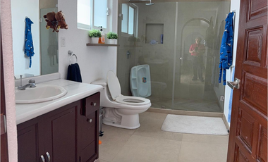 16.2 CASA EN RENTA EN SAN GIL COMPLETAMENTE AMUEBLADA - PASEO DEL ABANICO 124