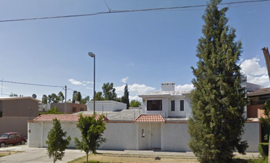 VENTA DE CASA DE GRAN TAMAÑO EN TANGAMANGA SLP
