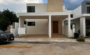 SE VENDE CASA EN PRIVADA ZENDERA