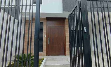 Venta de Casas con Crédito VIP en La Argelia, cerca de la Universidad Nacional de Loja, Ecuador