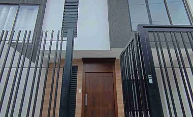 Venta de Casas con Crédito VIP en La Argelia, cerca de la Universidad Nacional de Loja, Ecuador