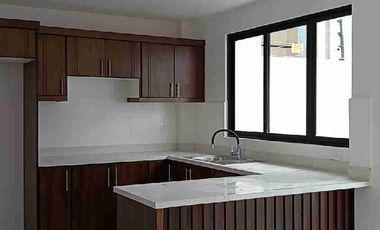 Venta de Casas con Crédito VIP en La Argelia, cerca de la Universidad Nacional de Loja, Ecuador