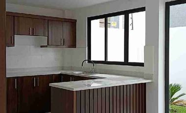 Venta de Casas con Crédito VIP en La Argelia, cerca de la Universidad Nacional de Loja, Ecuador