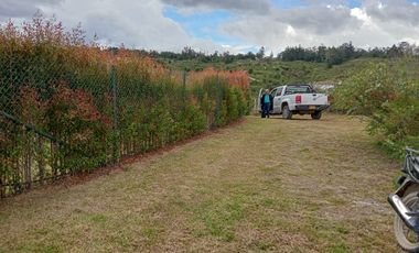 Venta lote conjunto cerrado Lomitas