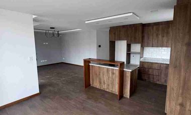 Venta de Departamento en Los Geranios, cerca del SuperMaxi y del Parque La Tebaida, Loja - Ecuador