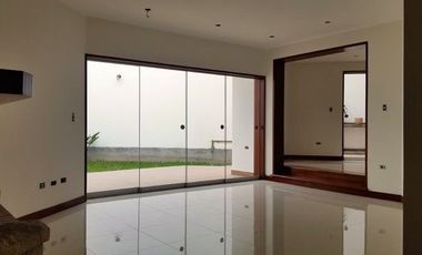 LINDA CASA 320M2 EN EL REMANSO - LA MOLINA