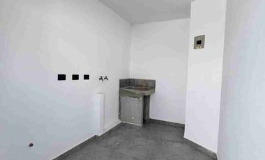 Venta de Casa de Lujo en Amable María, cerca del Colegio Eugenio Espejo y la clínica CIMA, Loja - Ecuador